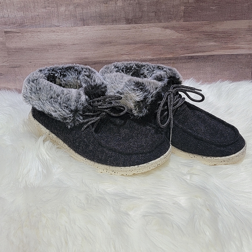 Hey Dude Britt Fur-Lined Bootie, Size 5, Dark Grey in Excellent Condition